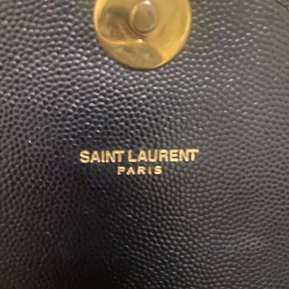 Authentic Yves Saint Laurent Black Quilted Shoulder Bag - Picture 6 of 12